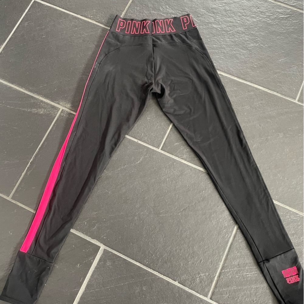 Victoria’s Secret pink leggings